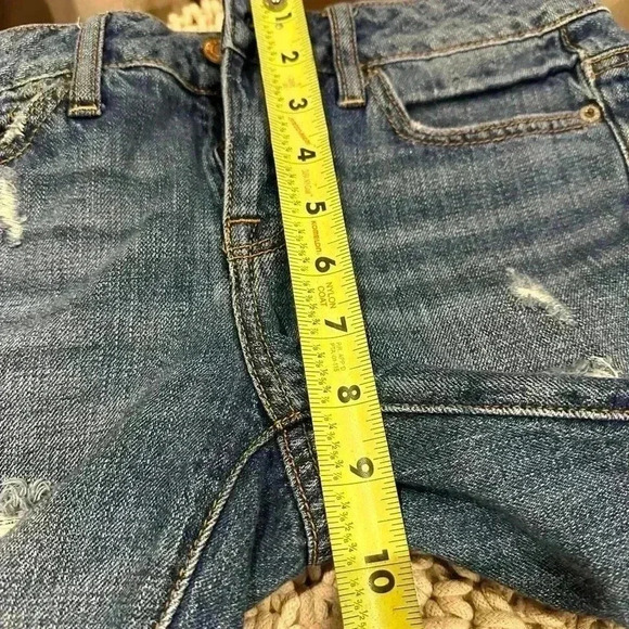 Ladies American Eagle distressed shorts size 0 - Picture 5 of 6